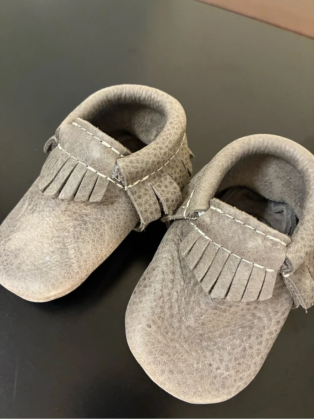 Freshly Picked Baby Shoes Moccasins grey- Size 2
